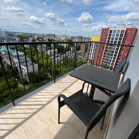 Panoramic With Terrace семицвіт